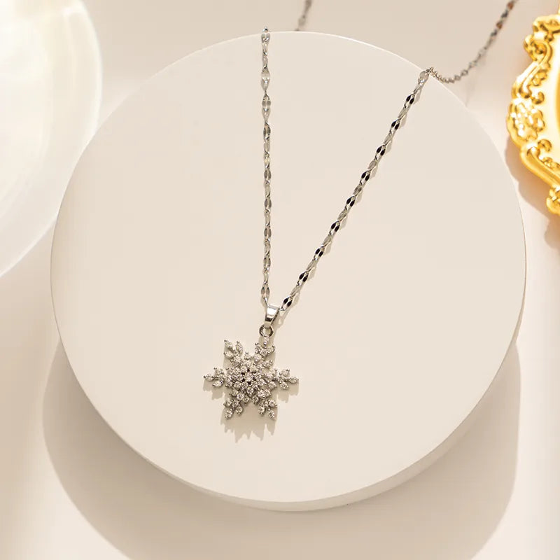 Snowflake Necklace - Gold plated