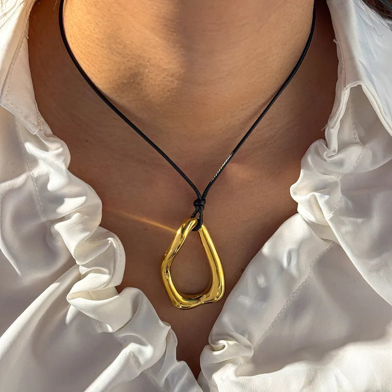 Meta Necklace - Silver